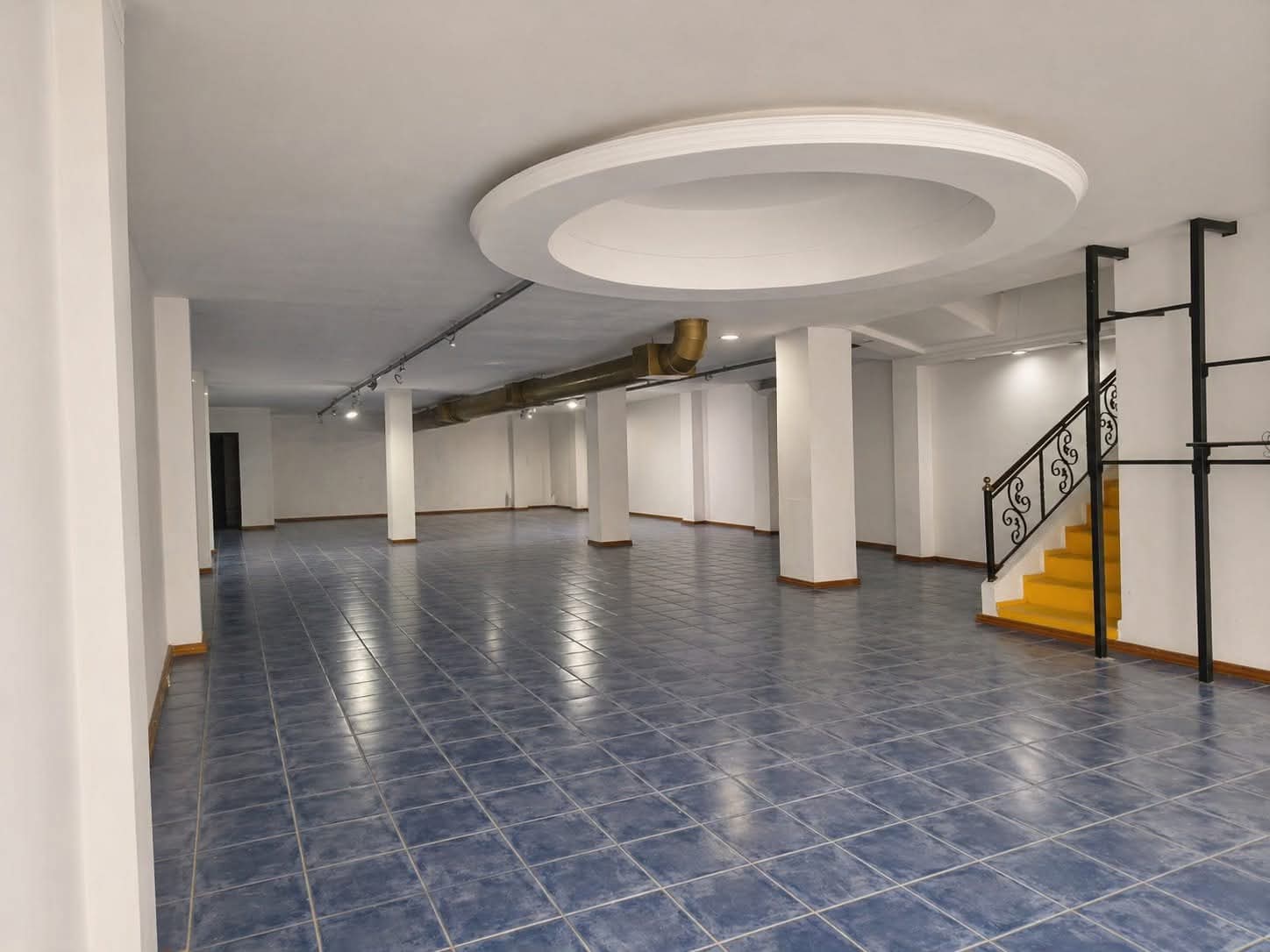 Local - Zarate Olarte Inmobiliaria